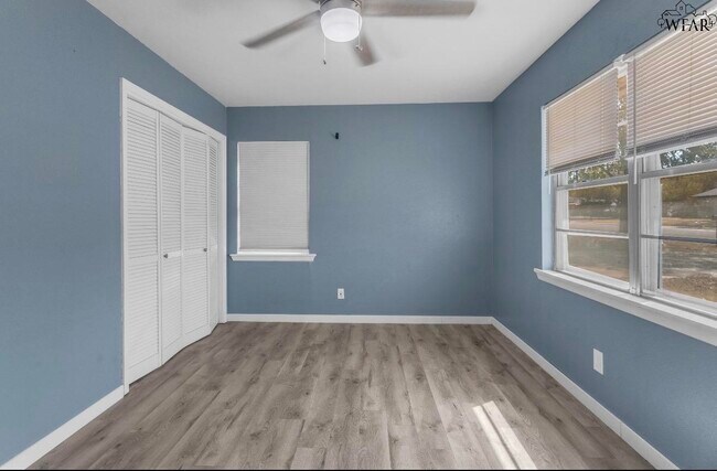Building Photo - 2111 Allen Rd