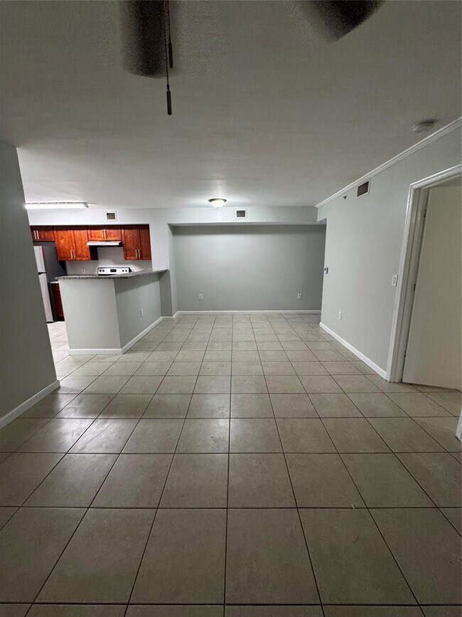 Building Photo - 12106 St.Andrews Place Apt #102, Miramar, FL 33025 - 3 BR 2 BA condo