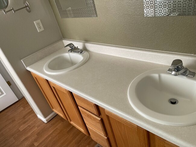 Building Photo - 5407 Rhyolite Way