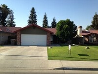Building Photo - 4416 Silverwood Ln