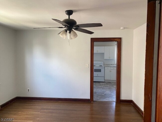 Building Photo - 45 Broad St