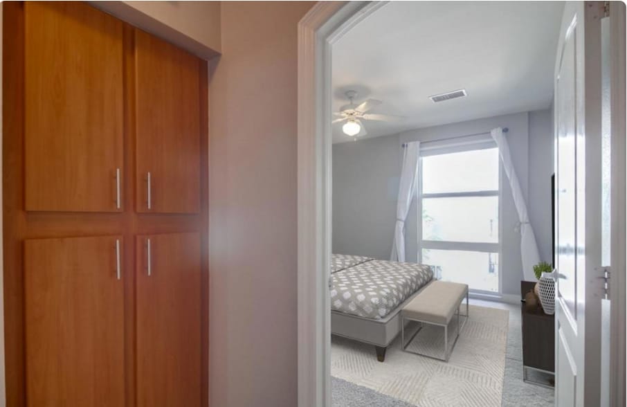 Building Photo - 525 11th Ave