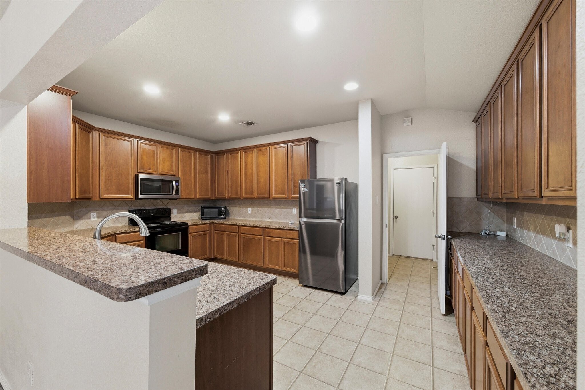 Building Photo - 5917 Stone Mountain Rd