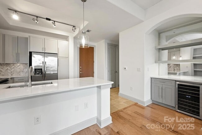 Building Photo - 125 W Tremont Ave