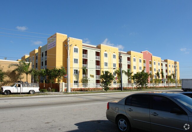 Building Photo - Sevilla Parc