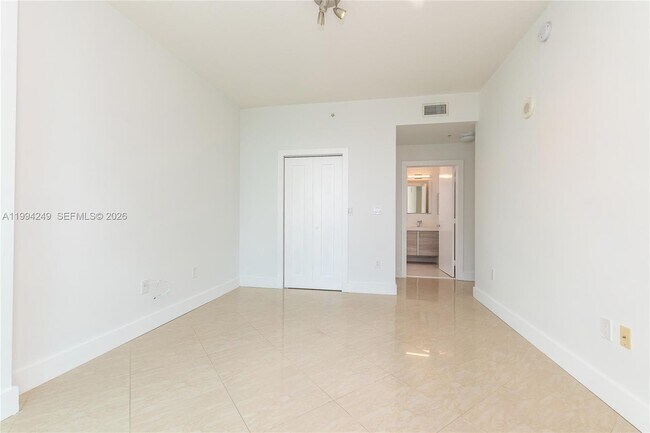 Building Photo - 31 SE 5th St