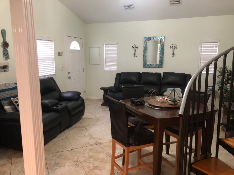 Building Photo - 2020 Lee Dr