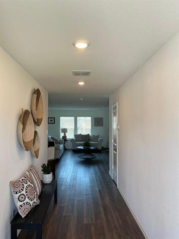 Building Photo - 9206 Marilyn Pl
