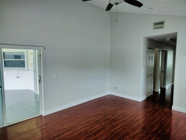 Building Photo - 17883 SW 5th St
