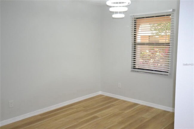 Building Photo - 3399 Mermoor Dr