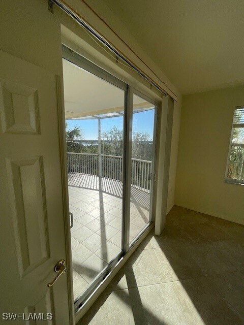 Building Photo - 20031 Sanibel View Cir