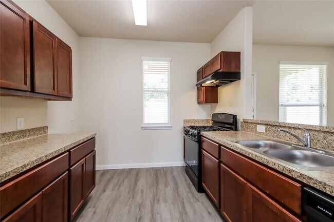 Building Photo - 9807 Piave Drive