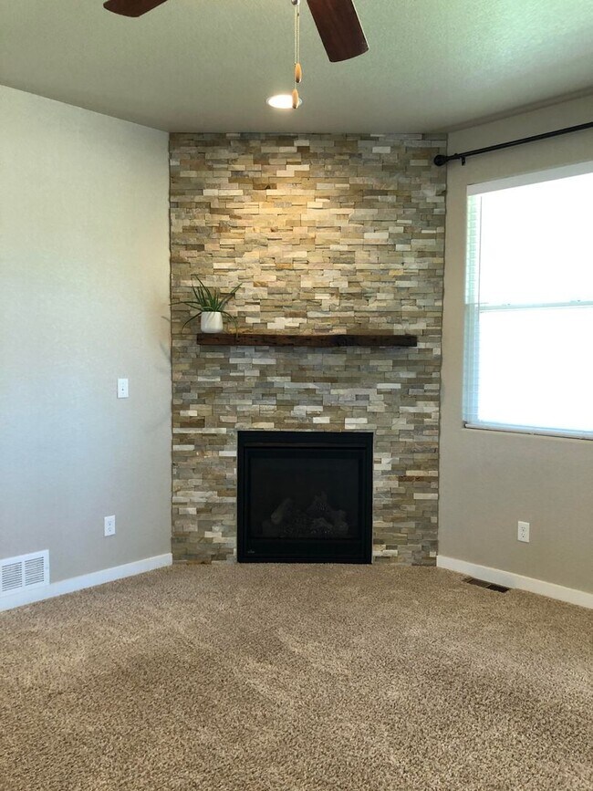Building Photo - 6996 Tullamore Dr