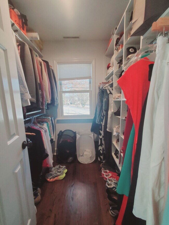 Building Photo - 29 Lexington Ave