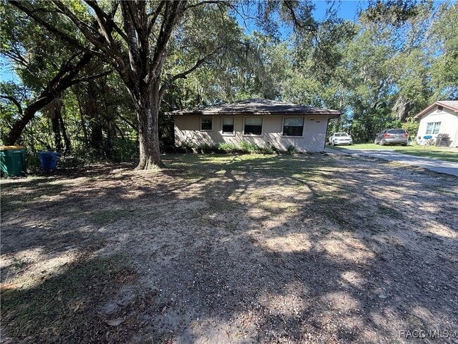 Building Photo - 227 Davidson Ave