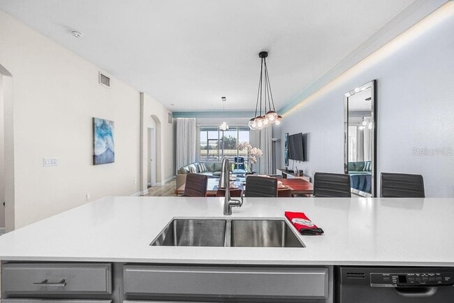 Building Photo - 563 Ocean Course Ave