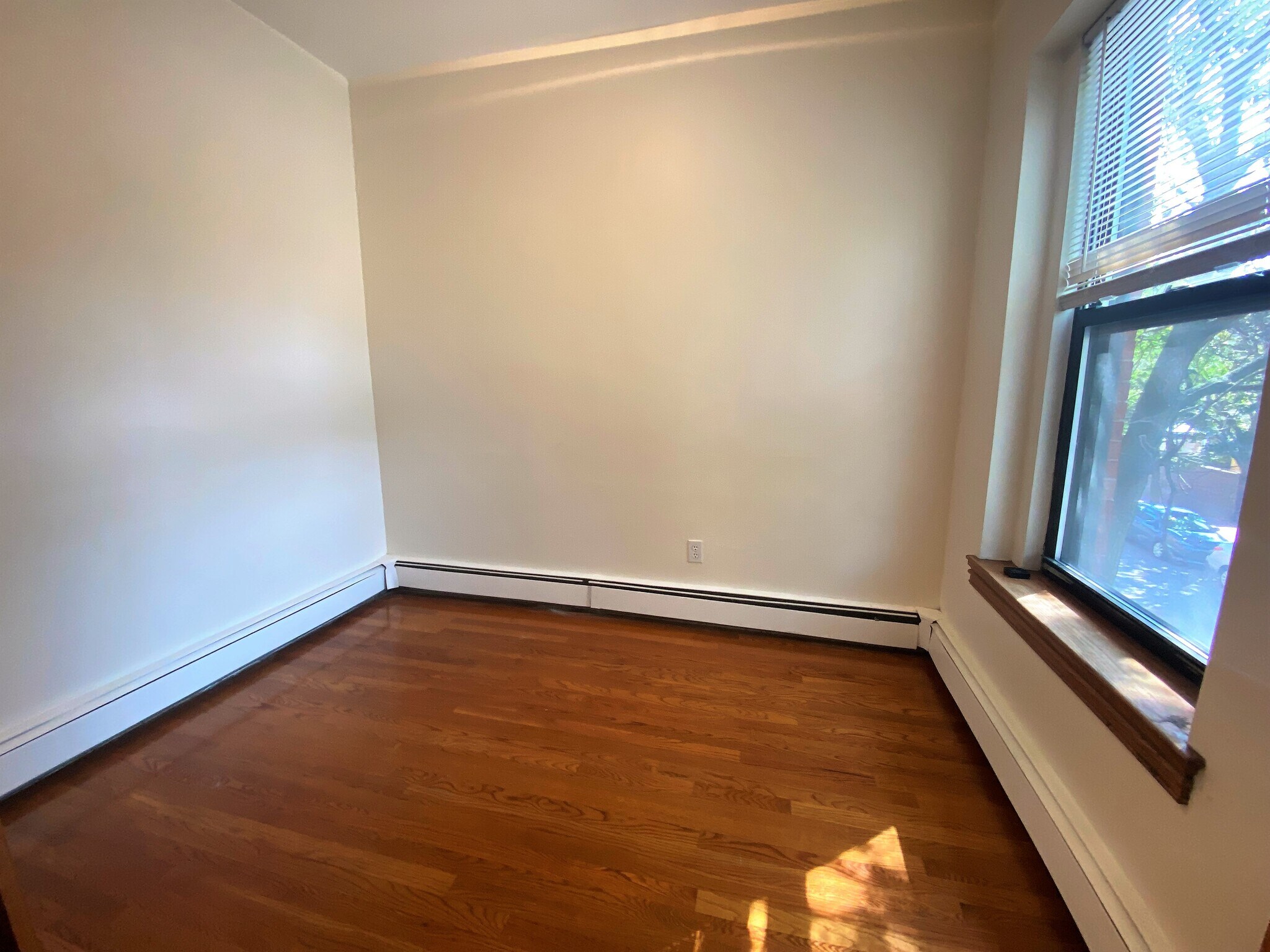 Building Photo - 13 Worcester St