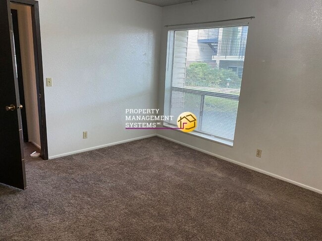 Building Photo - 1042qvc #H