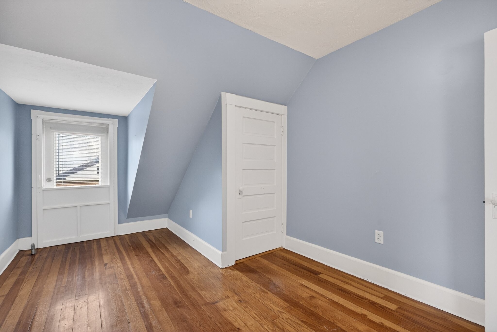 Building Photo - 46 Peirce St