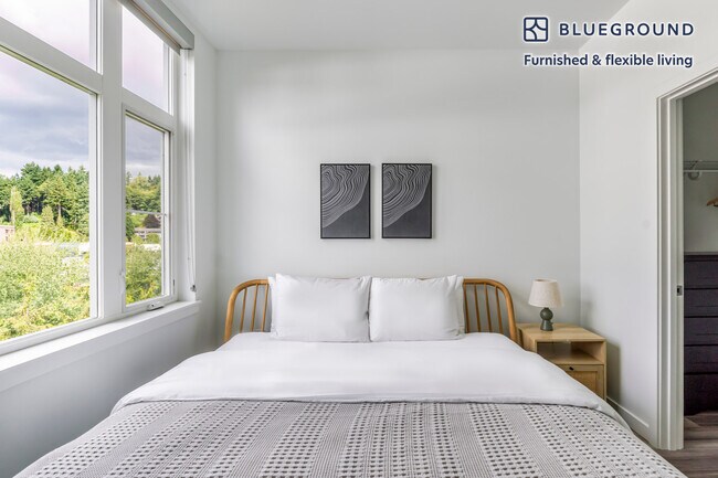 Building Photo - 8709 161st Avenue Northeast