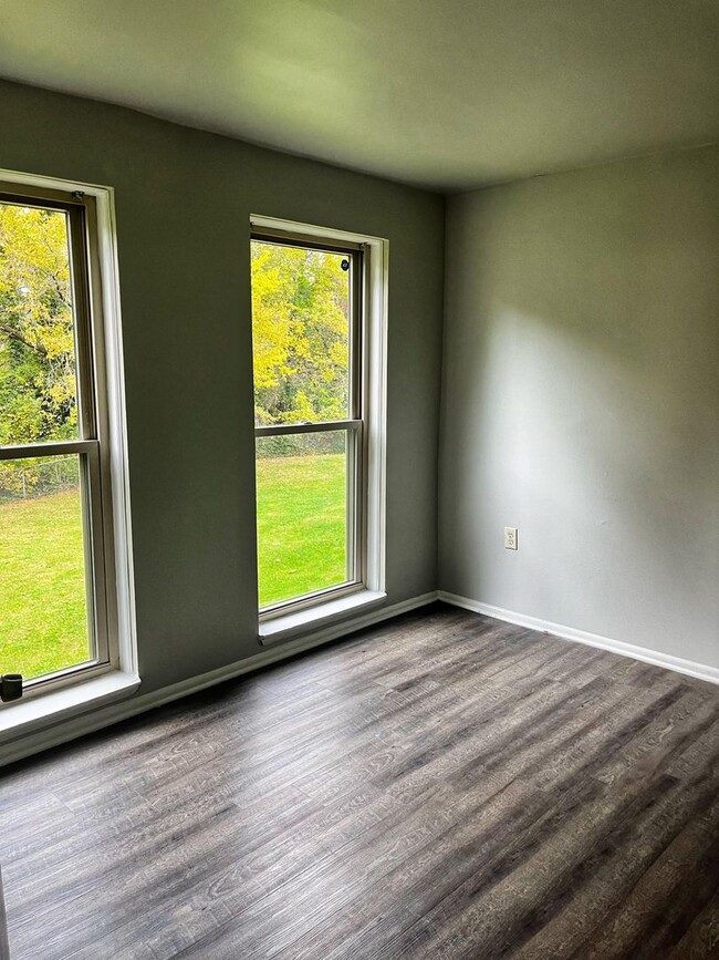 Building Photo - 2 Bed 1 Bath Bladensburg, MD