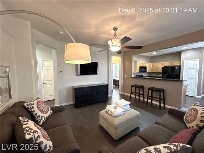 Building Photo - FURNISHED SINGLE STORY LOCATED IN THE HENDERSON AREA!!