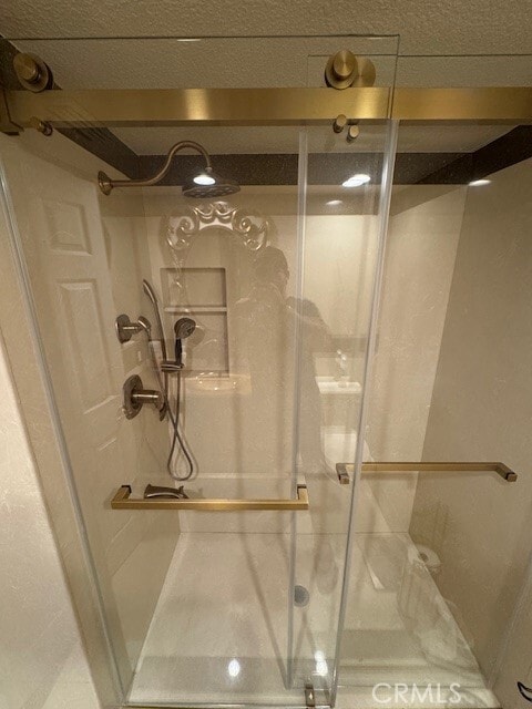 Building Photo - 3350 Deaver Dr