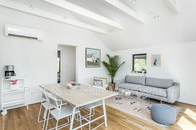 Building Photo - 123 Idlewild Ave