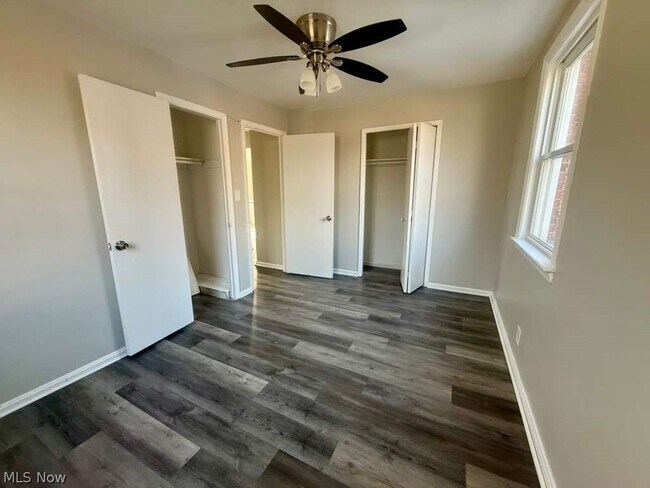 Building Photo - 2027 Warrensville Center Rd