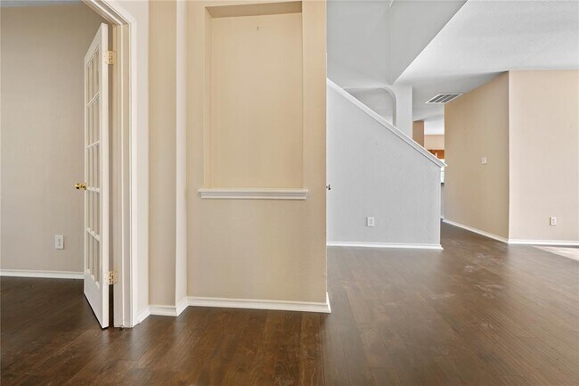 Building Photo - 2306 Hayfield Square