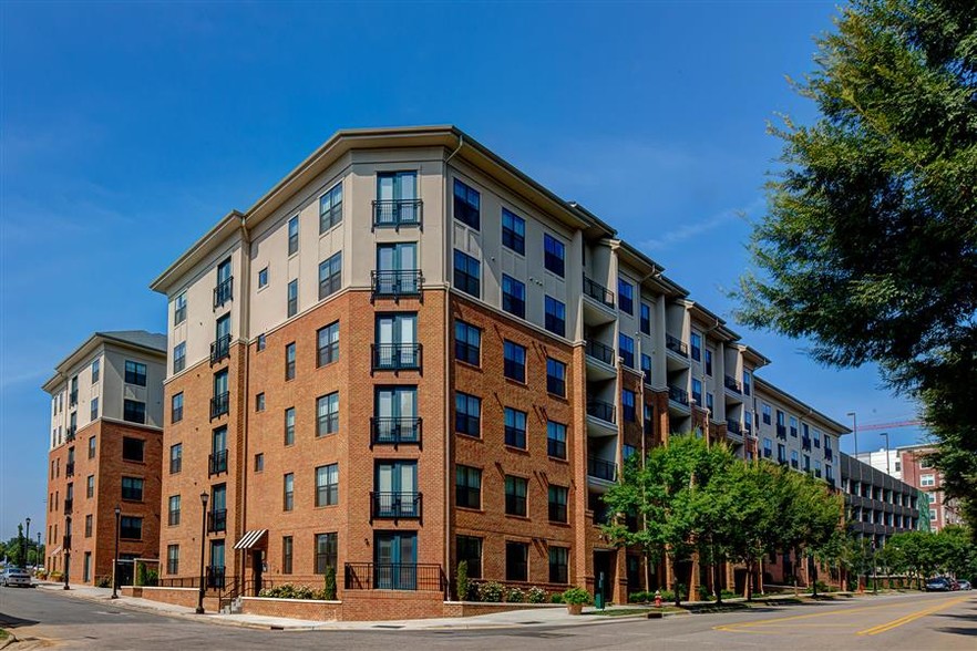 Midtown Green - 201 Park at North Hills St Raleigh NC 27609 | Apartment ...