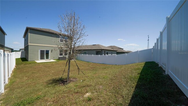 Building Photo - 8735 Sportsman Lp