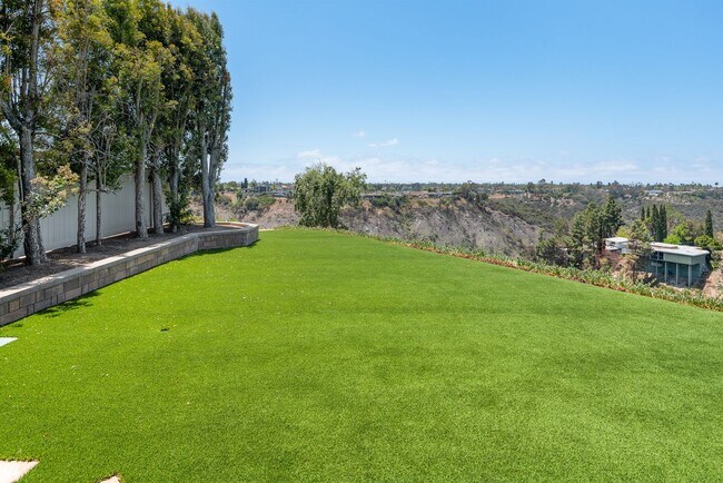 Building Photo - Custom Single Story in coveted Alvarado Es...