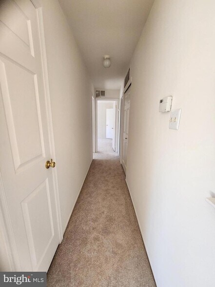 Building Photo - 103 Lucas Ln