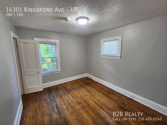 Building Photo - 14301 Kingsford Ave