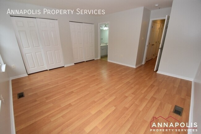 Building Photo - 8647 Willow Leaf Ln