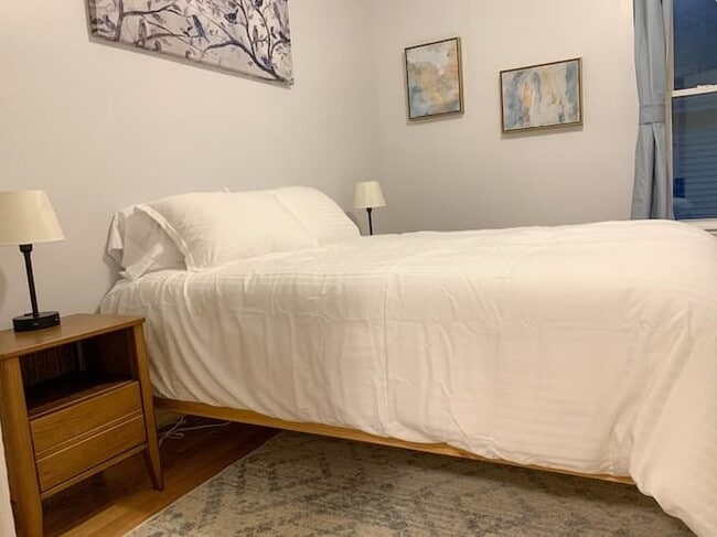 Building Photo - 593 Washington Ave