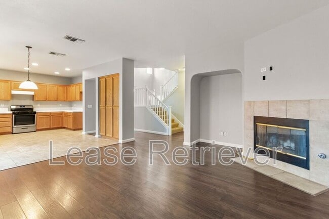 Building Photo - 1943 Remembrance Ln