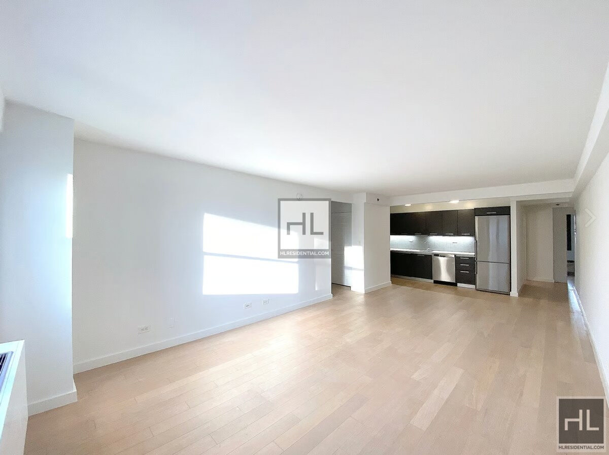 Building Photo - East 39th Street