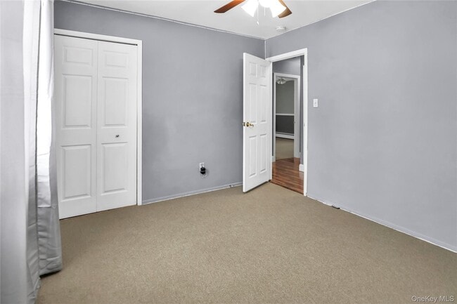 Building Photo - 11 Onyx Dr