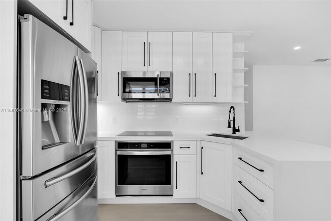Building Photo - 1293 SW 22nd Ave