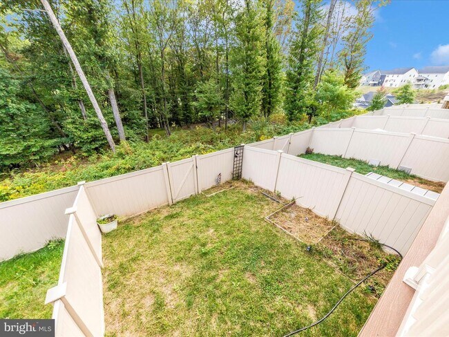 Building Photo - 7129 Bodkin Wy