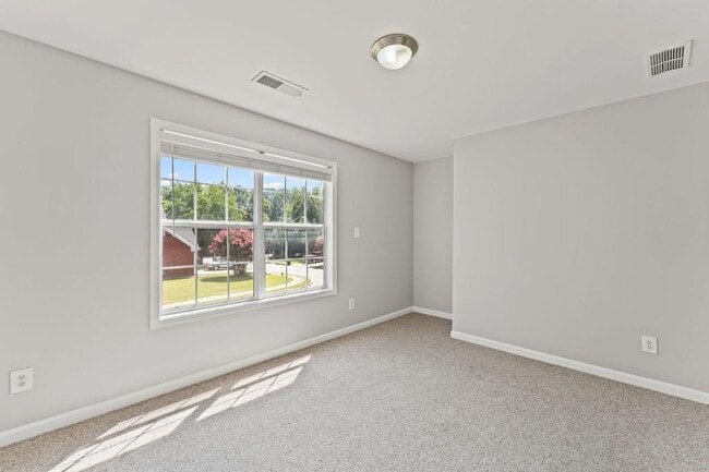 Building Photo - 5605 Martin Grove Dr NW