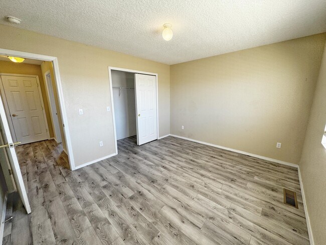 Building Photo - 1131 Pacaya Dr NW