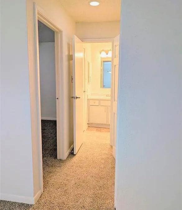 Building Photo - 4027 Briarglen Dr