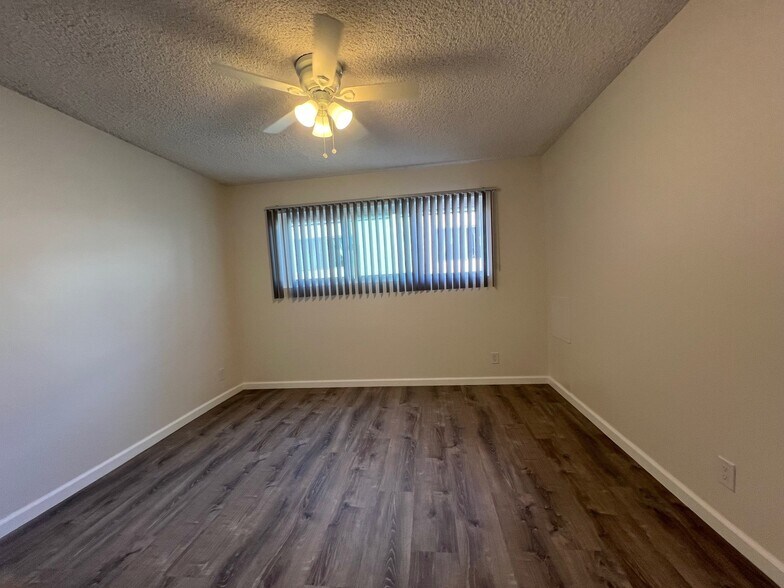 Building Photo - 5430 Corteen Pl