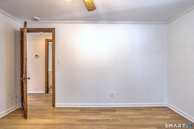 Building Photo - 127 Mulberry St