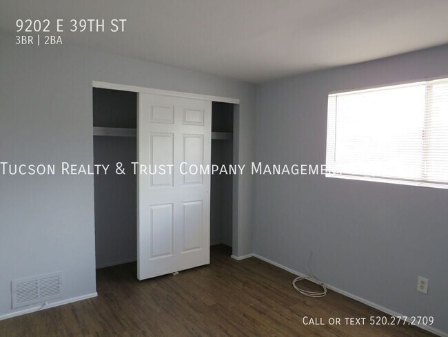 Building Photo - 9202 E 39th St