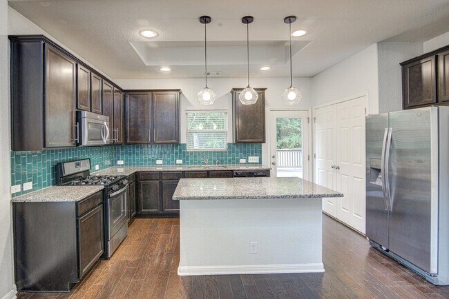 Building Photo - 7337 Menchaca Rd