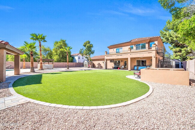 Building Photo - 7149 W Avenida Del Sol